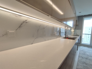 Mutfak tezgah aras� cam modelleri